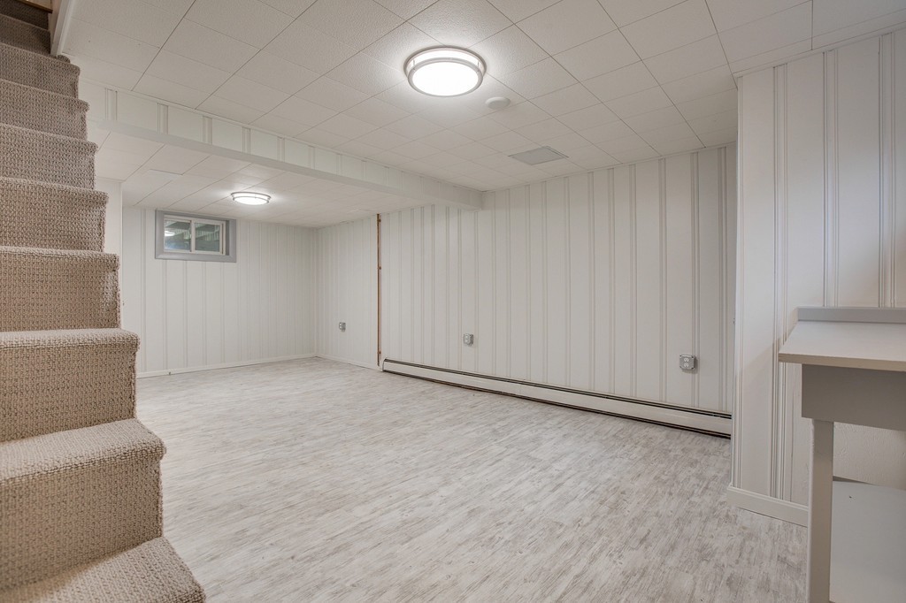 10 Foster Road Bedford, MA 01730 - Photo 17 of 27