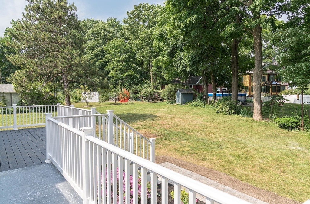 10 Foster Road Bedford, MA 01730 - Photo 20 of 27
