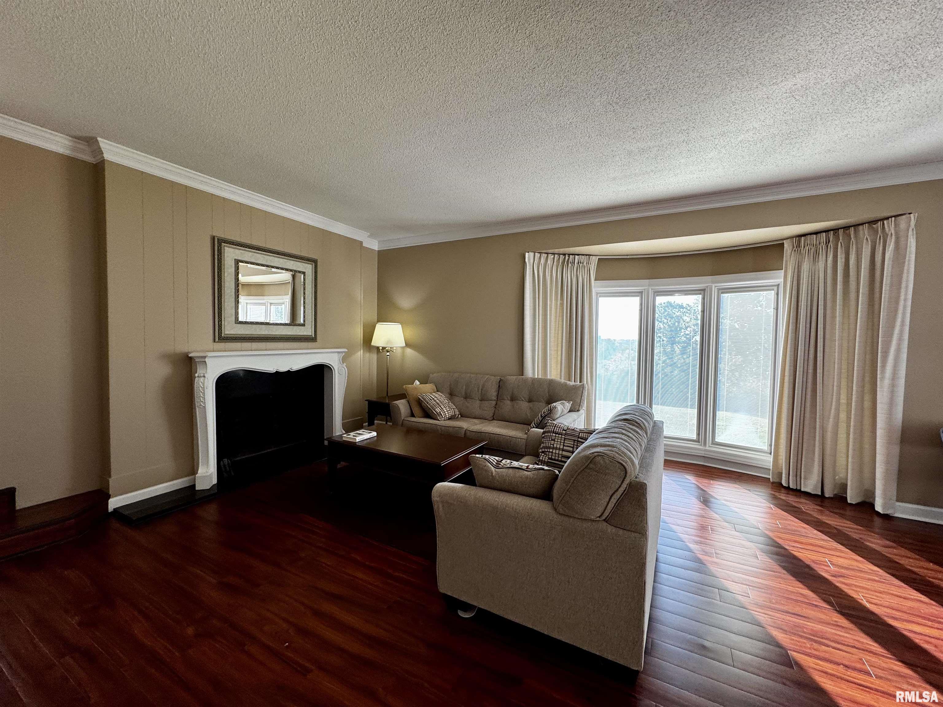 2001 Wigwam Hollow Road Macomb, IL 61455 - Photo 11 of 48