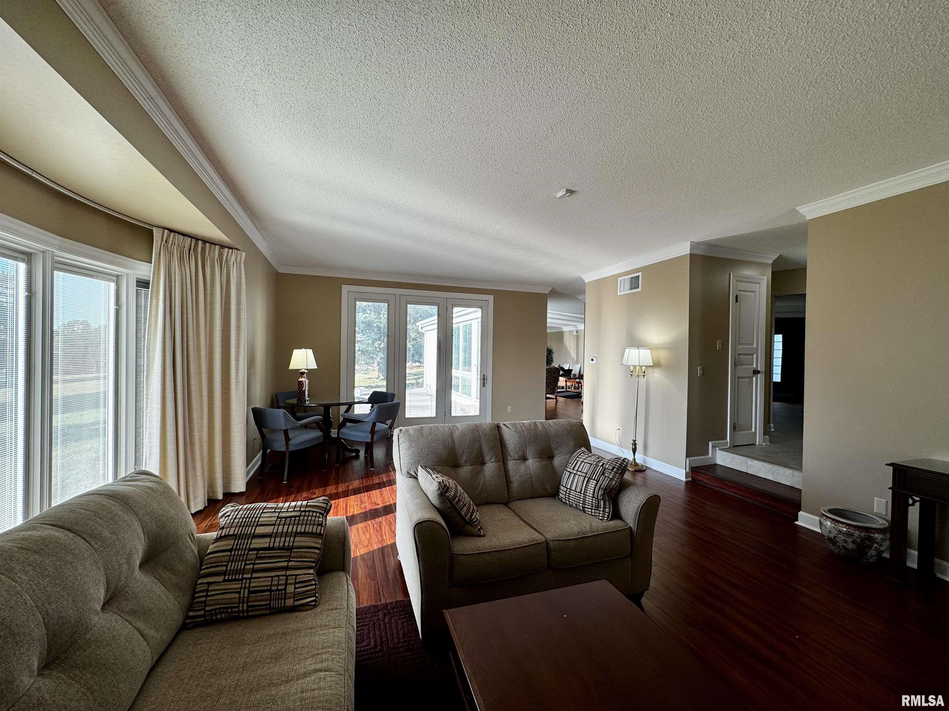 2001 Wigwam Hollow Road Macomb, IL 61455 - Photo 13 of 48