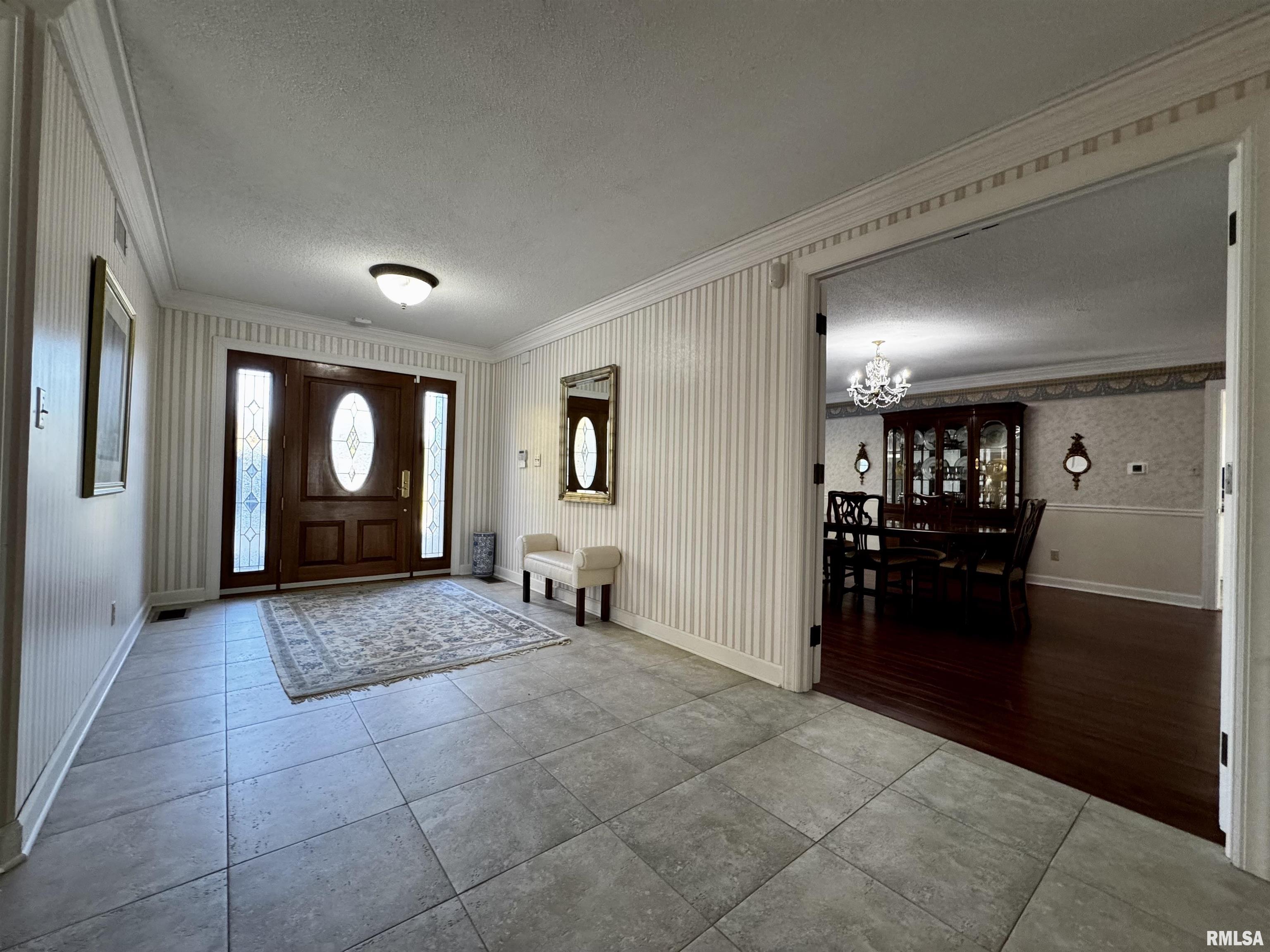 2001 Wigwam Hollow Road Macomb, IL 61455 - Photo 2 of 48