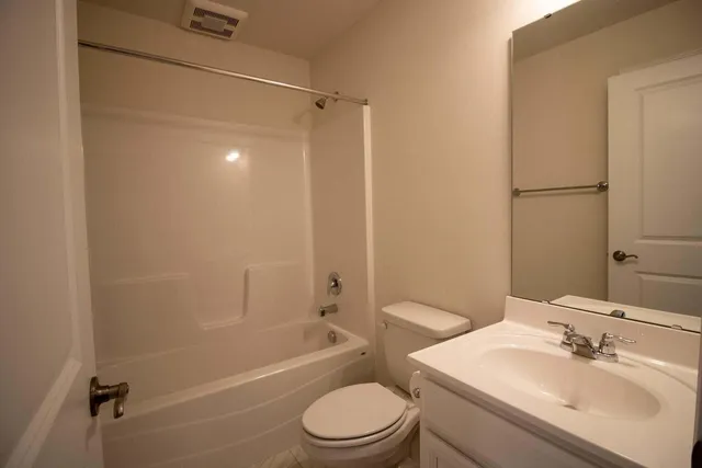 $2,750 | 104 Colony Avenue, Daleville, VA 24083