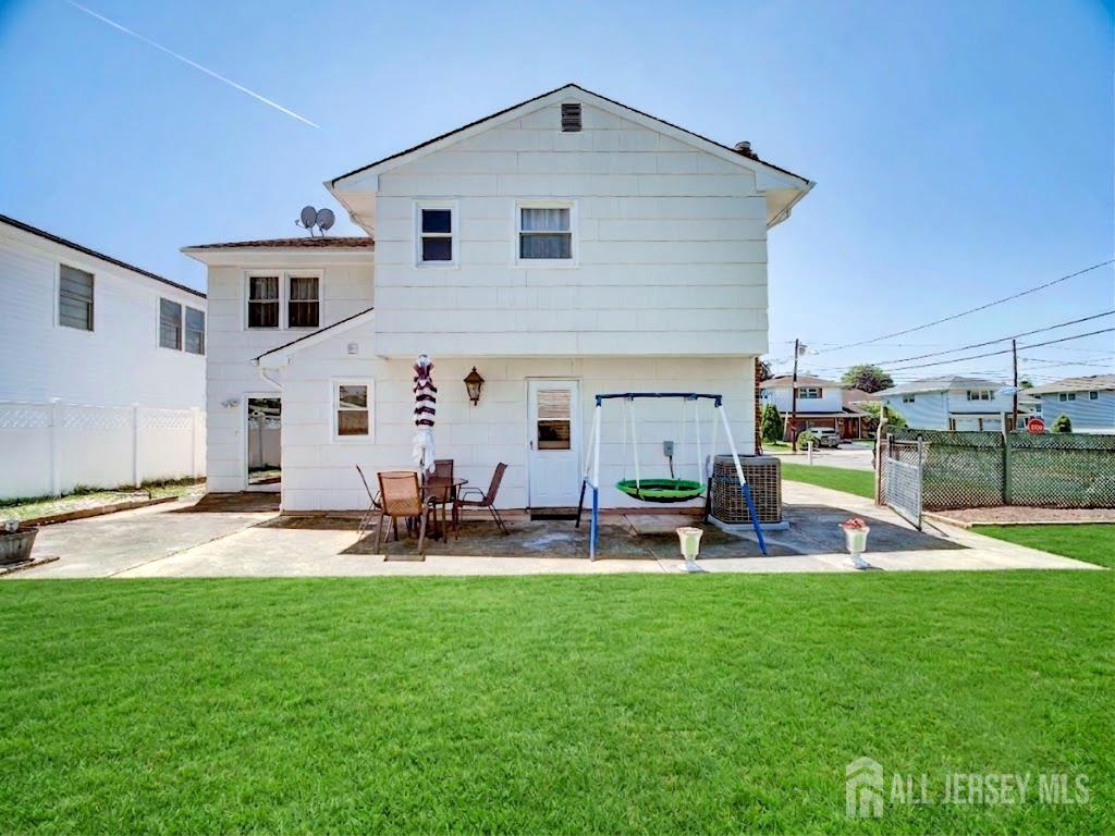 60 South Cliff Road Colonia, NJ 07067 - Photo 3 of 27 Gallery Image 3