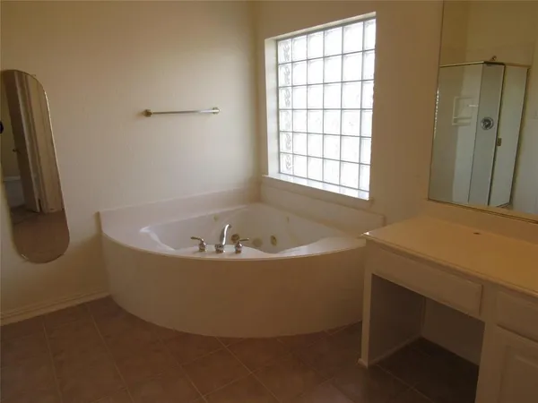 $3,195 | 1023 Candlewood Trail, Irving, TX 75063
