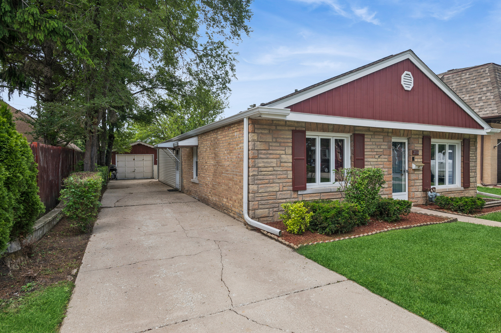 2534 Maple Street River Grove, IL 60171 - Photo 3 of 27