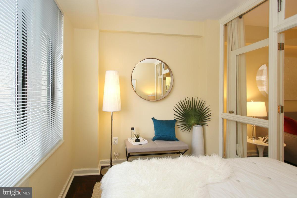 1 Scott Circle Northwest, Unit 317 Washington, DC 20005 - Photo 7 of 15 Bedroom