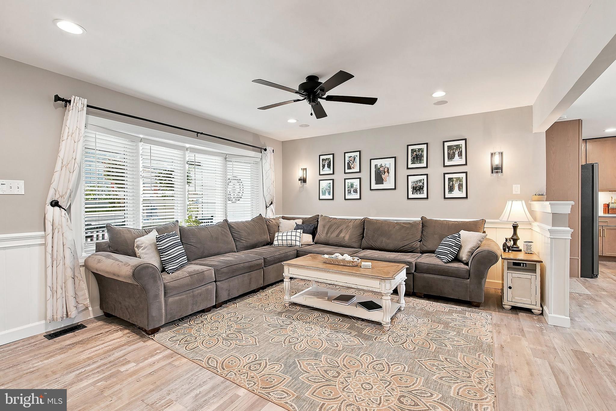 160 Stowaway Road Manahawkin, NJ 08050 - Photo 4 of 33 Gallery Image 4