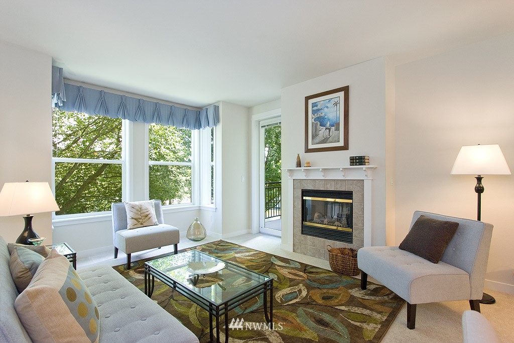 55 Williams Avenue South, Unit 304 Renton, WA 98057 - Photo 3 of 15