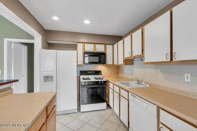 $359,000 | 1404 Violet Lane, Jackson, NJ 08527