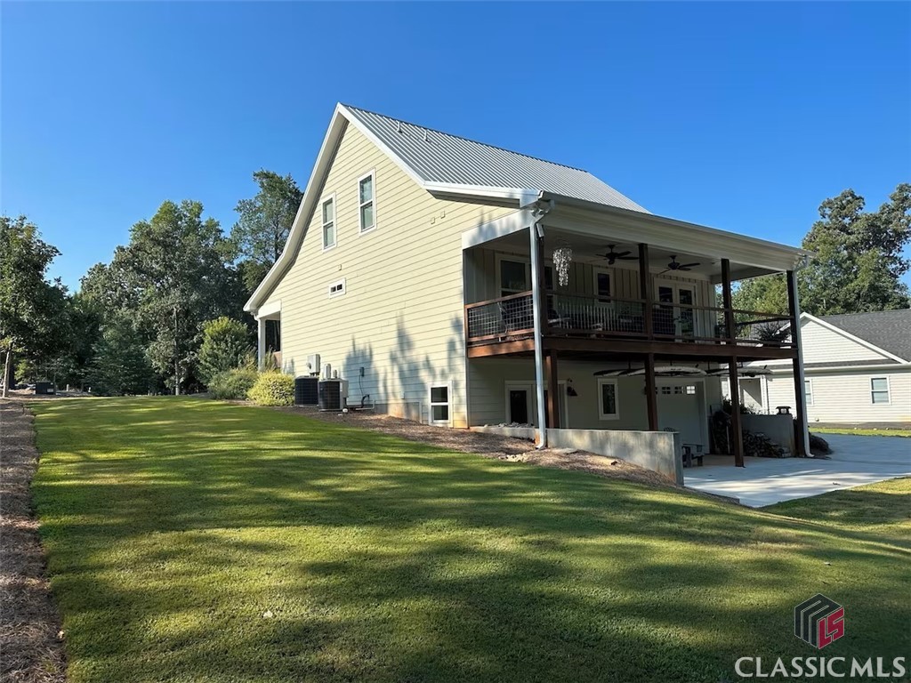 72 Point Place Road Hartwell, GA 30643 - Photo 5 of 40 Rear