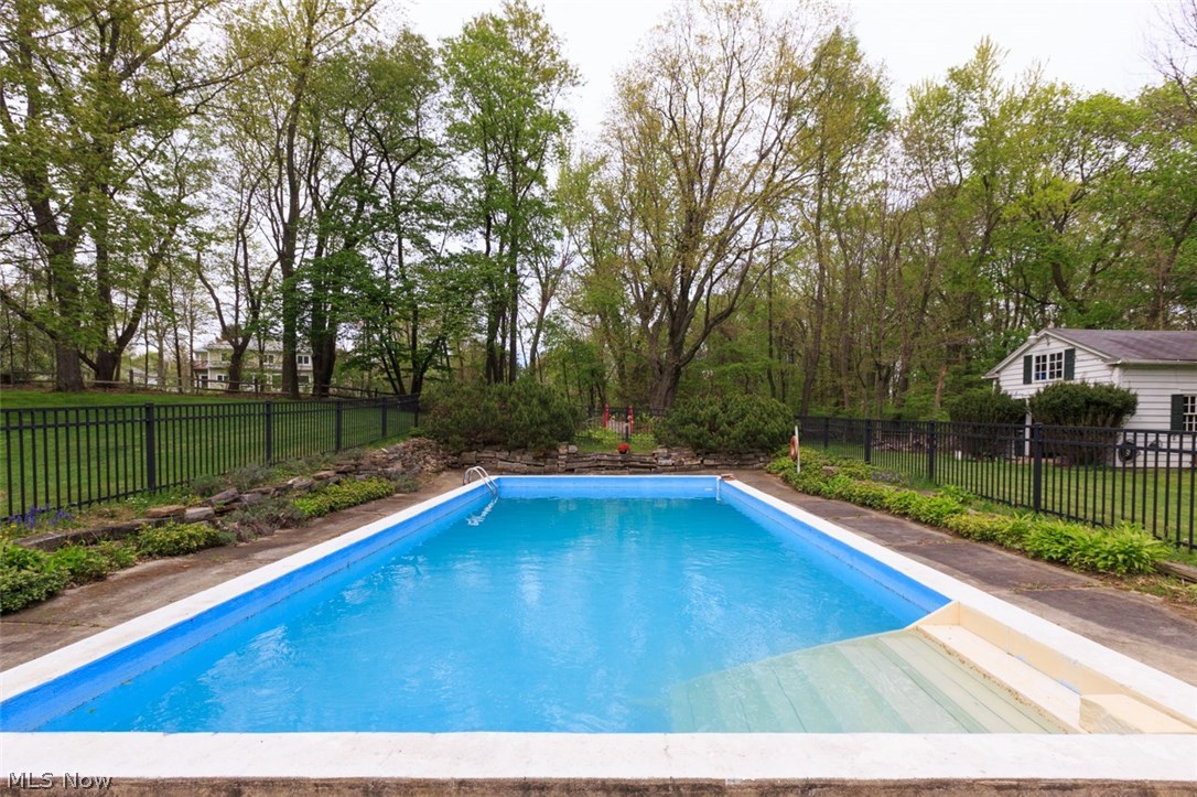 125 Claridon Road Chardon, OH 44024 - Photo 34 of 35 Gallery Image 34
