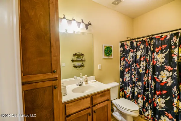 $325,000 | 4528 Stone Cross Drive, Olive Branch, MS 38654