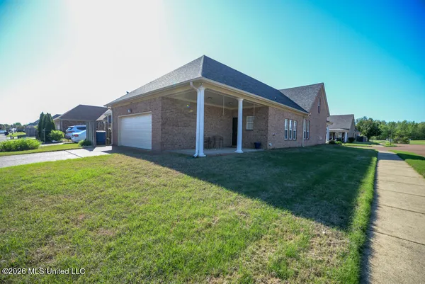 $325,000 | 4528 Stone Cross Drive, Olive Branch, MS 38654