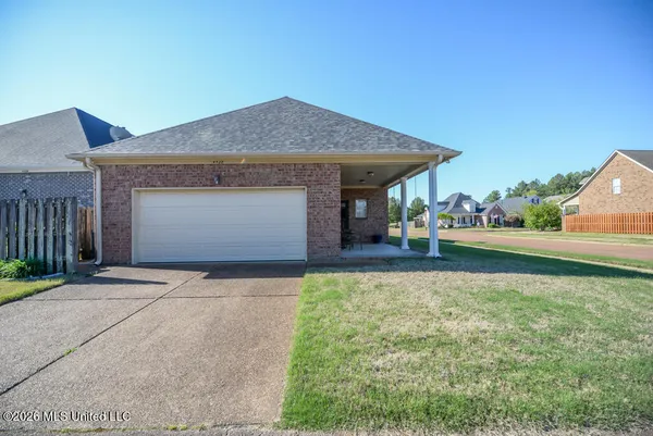 $325,000 | 4528 Stone Cross Drive, Olive Branch, MS 38654