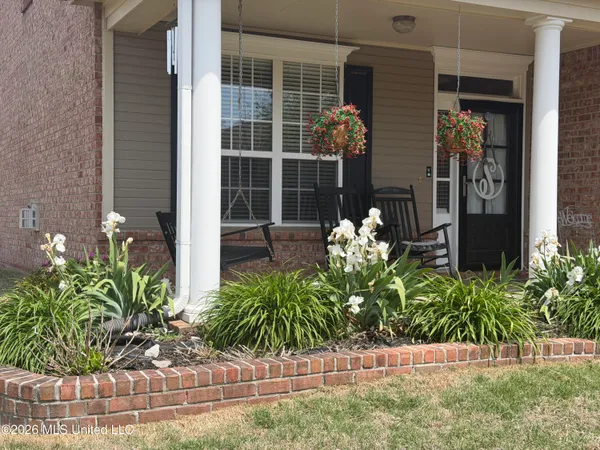 $325,000 | 4528 Stone Cross Drive, Olive Branch, MS 38654