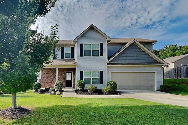 $2,125 | 354 Hawthorn Drive, Dallas, GA 30132