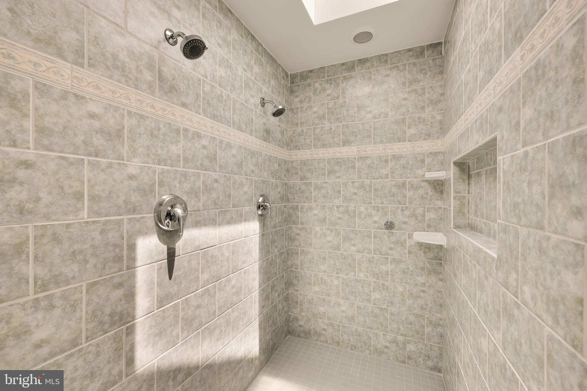 4717 Edgefield Road Bethesda, MD 20814 - Photo 17 of 32