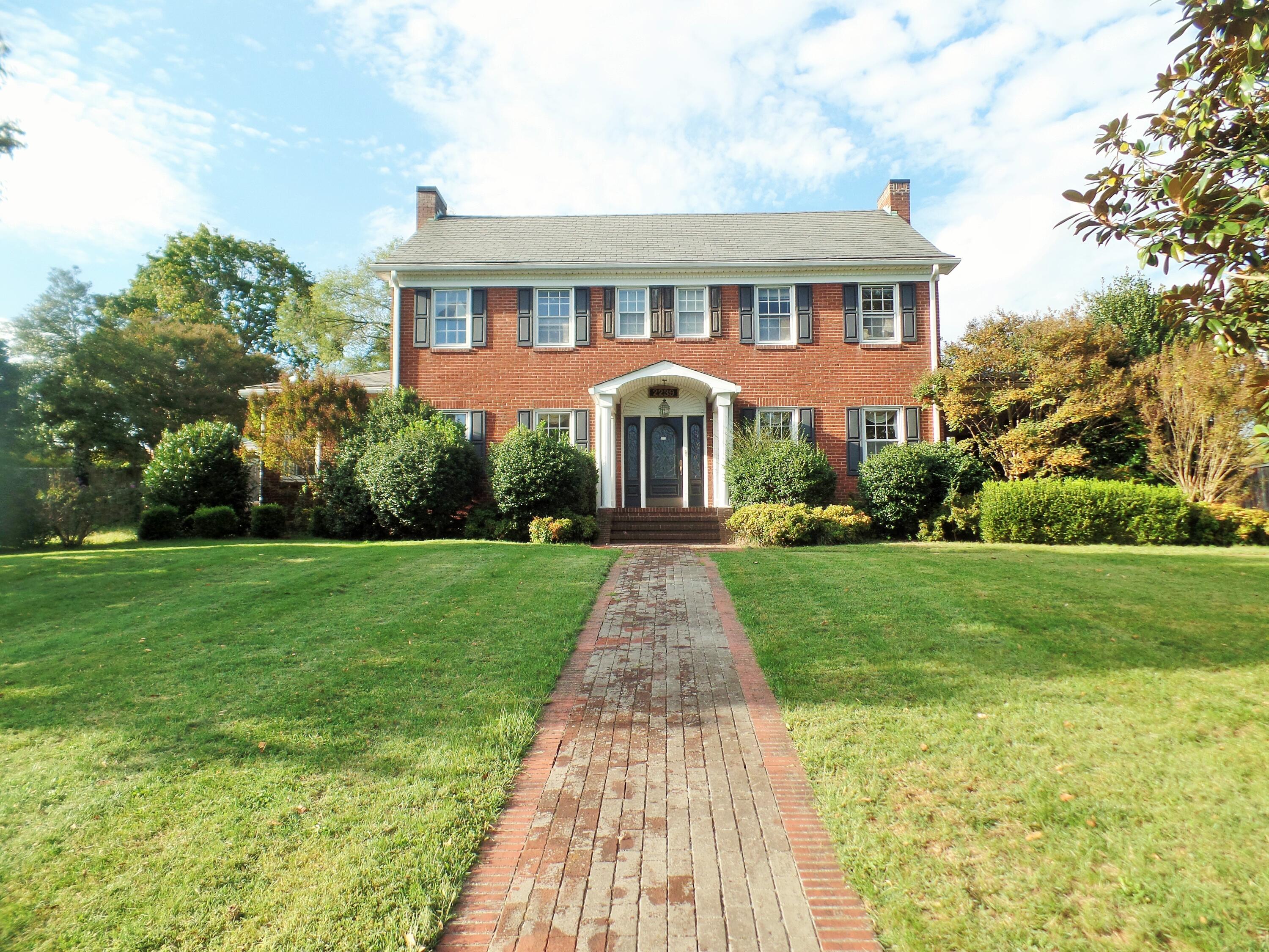 2239 Grandin Road Southwest Roanoke, VA 24015 - Photo 1 of 76 SAM_7928