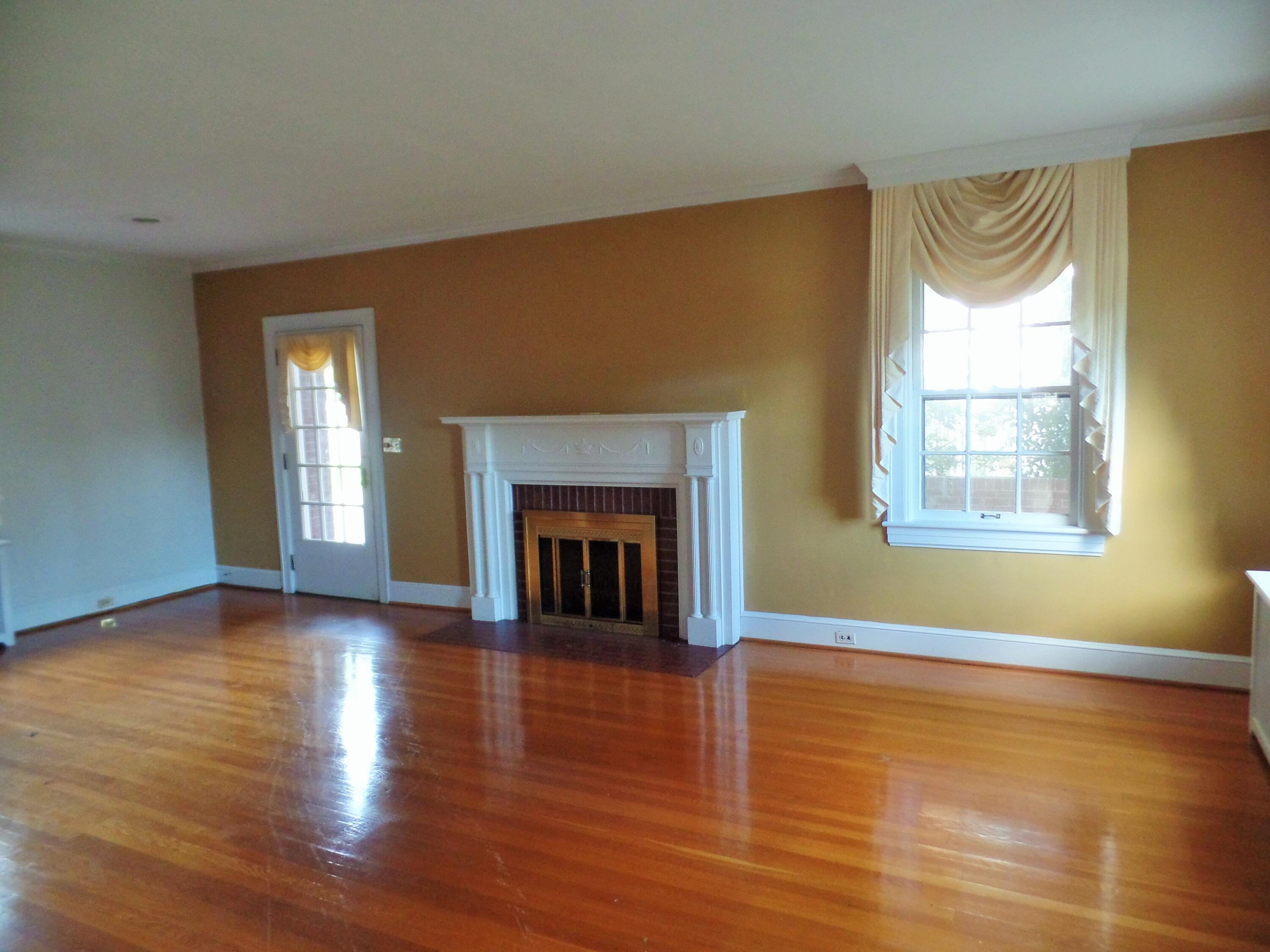 2239 Grandin Road Southwest Roanoke, VA 24015 - Photo 20 of 76 SAM_7868