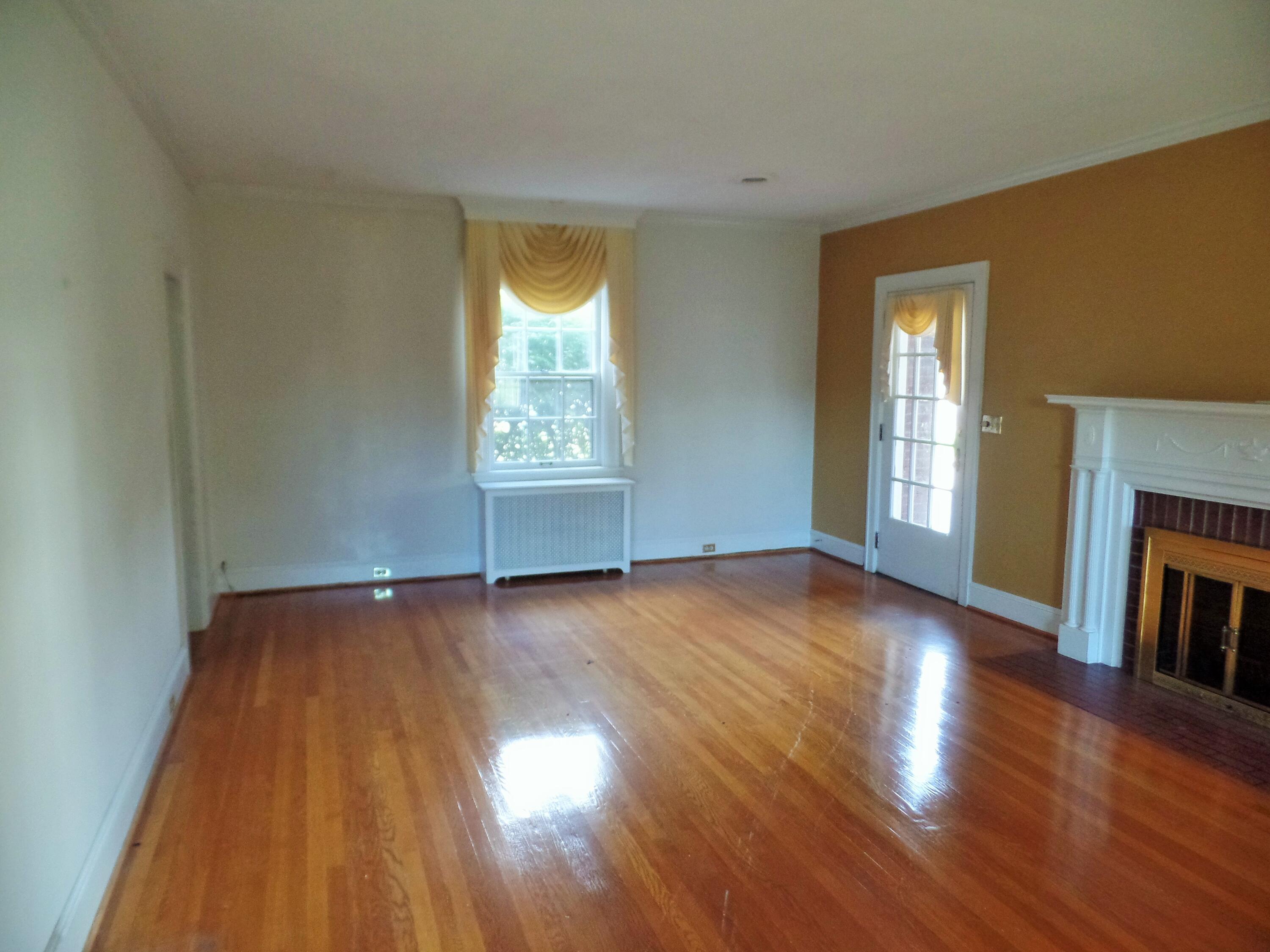 2239 Grandin Road Southwest Roanoke, VA 24015 - Photo 21 of 76 SAM_7869