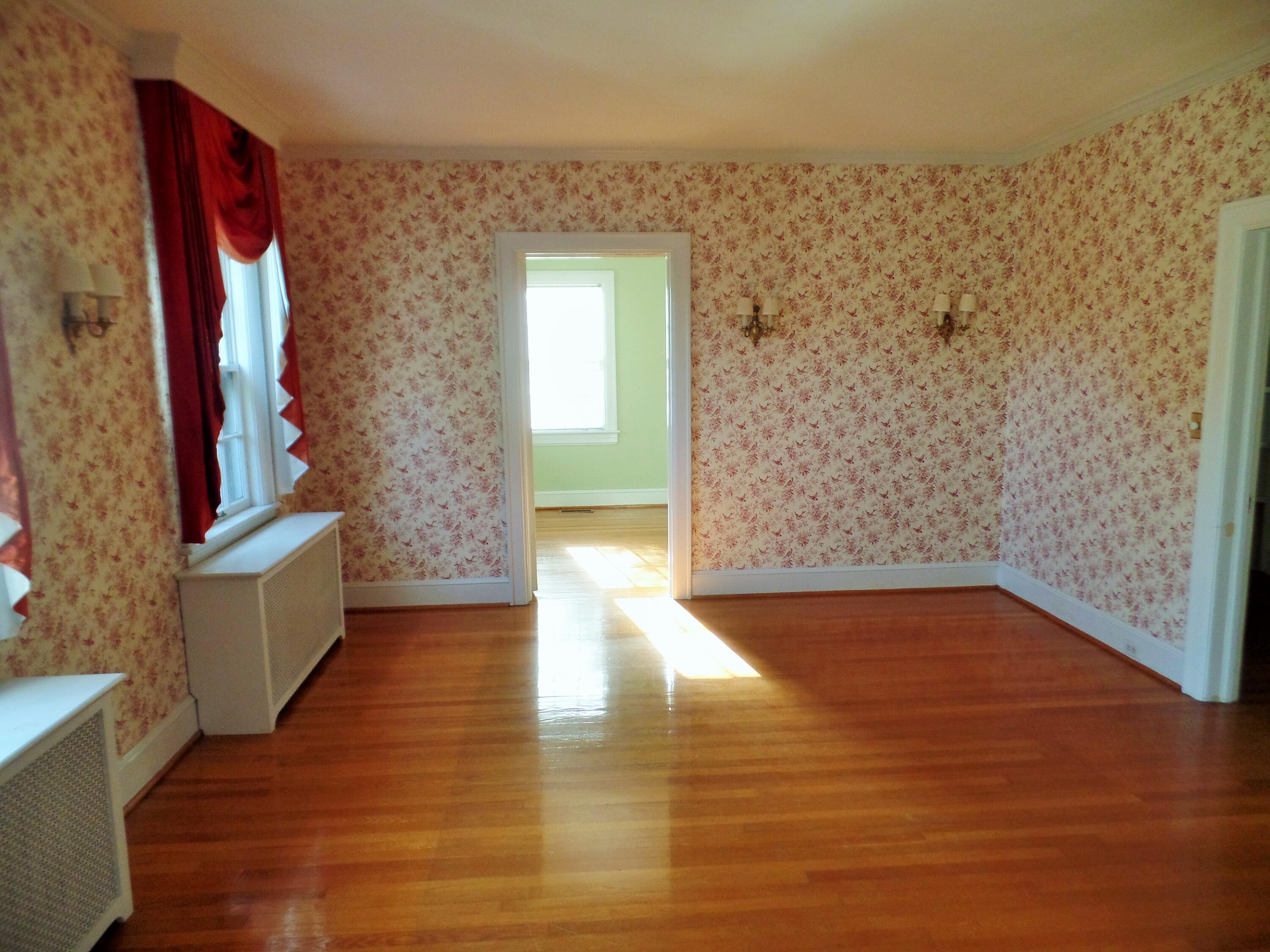 2239 Grandin Road Southwest Roanoke, VA 24015 - Photo 23 of 76 SAM_7871