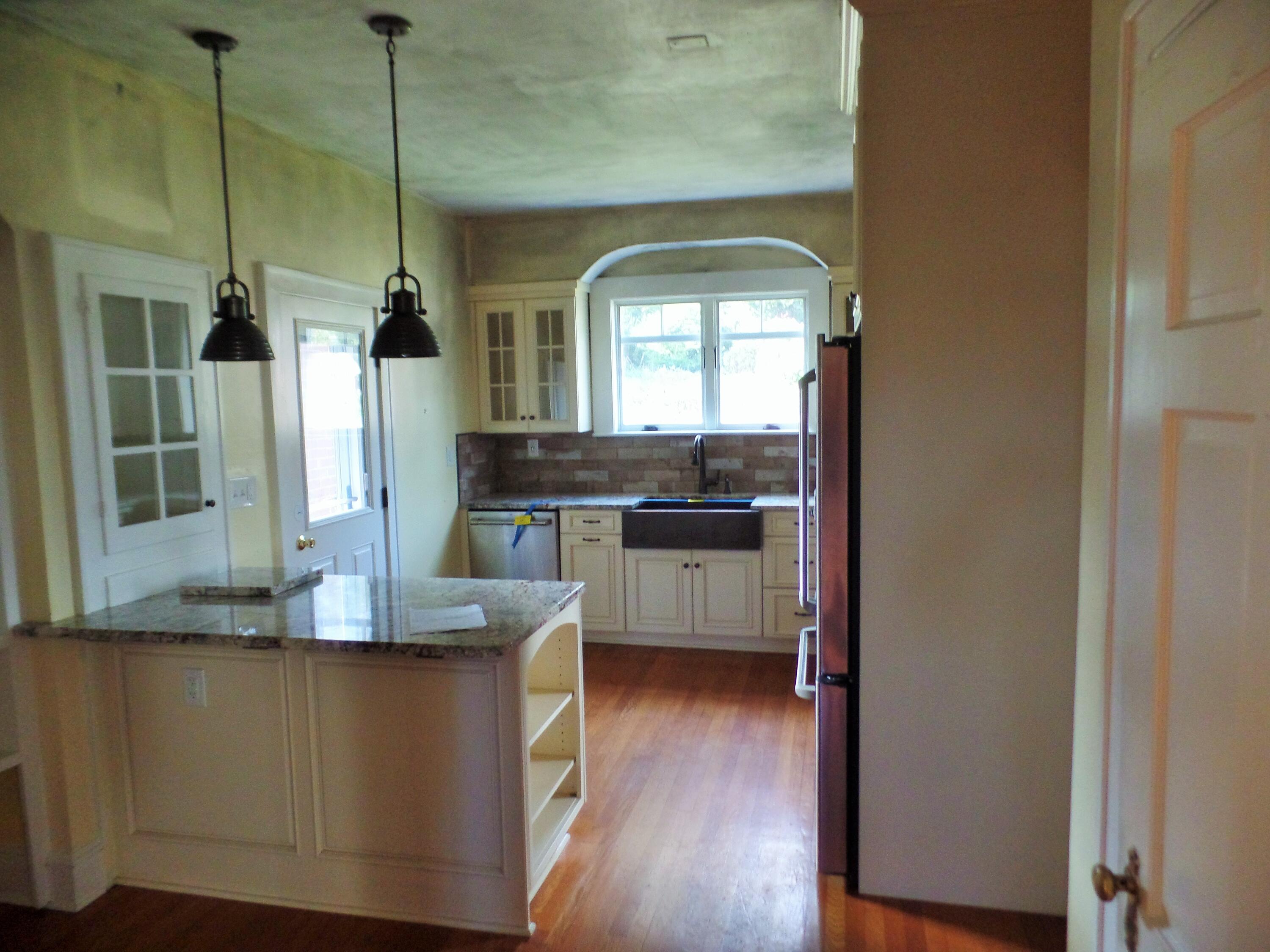 2239 Grandin Road Southwest Roanoke, VA 24015 - Photo 30 of 76 SAM_7878