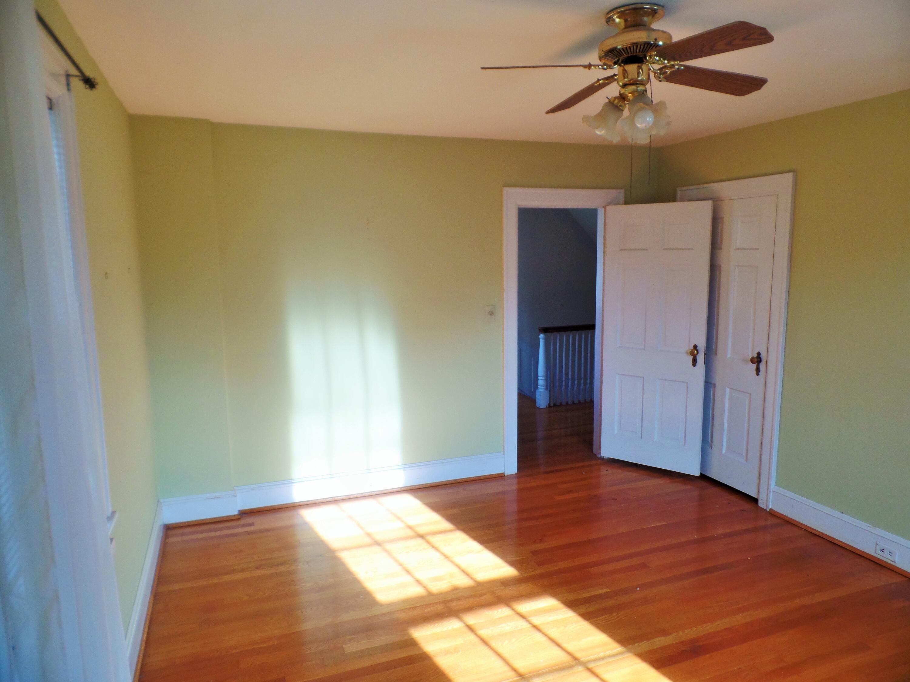 2239 Grandin Road Southwest Roanoke, VA 24015 - Photo 44 of 76 SAM_7892