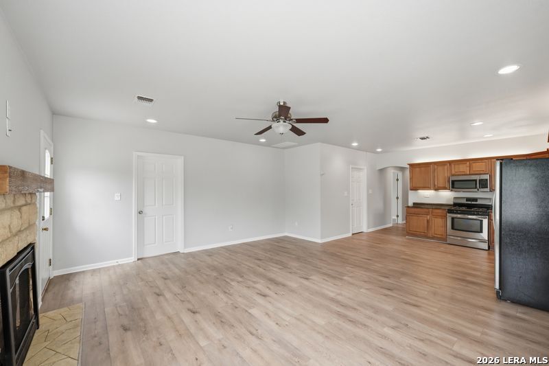 604 Schneider Street Poth, TX 78147 - Photo 3 of 17