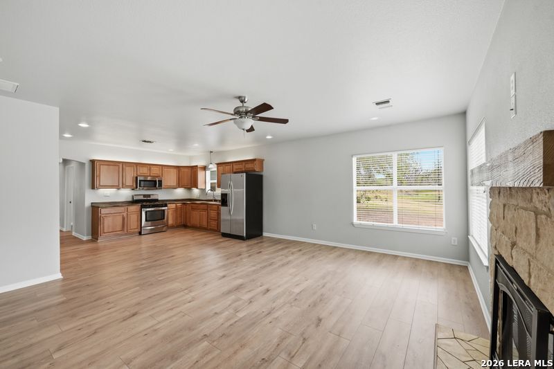 604 Schneider Street Poth, TX 78147 - Photo 4 of 17