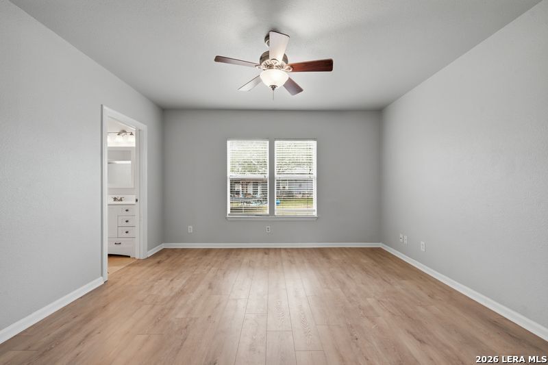 604 Schneider Street Poth, TX 78147 - Photo 6 of 17