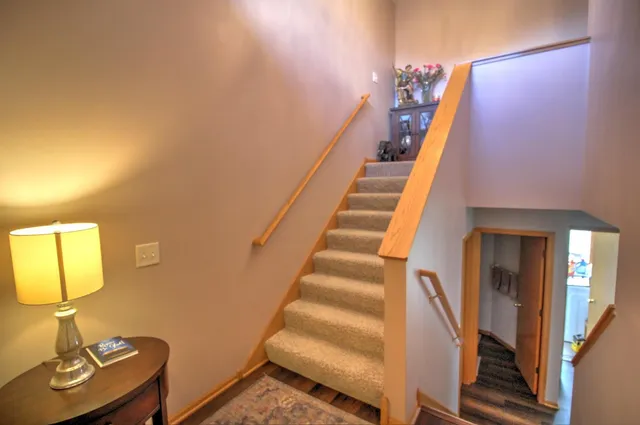 $225,000 | 2773 Ridgeview Drive, Red Wing, MN 55066