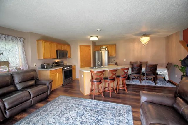 $225,000 | 2773 Ridgeview Drive, Red Wing, MN 55066