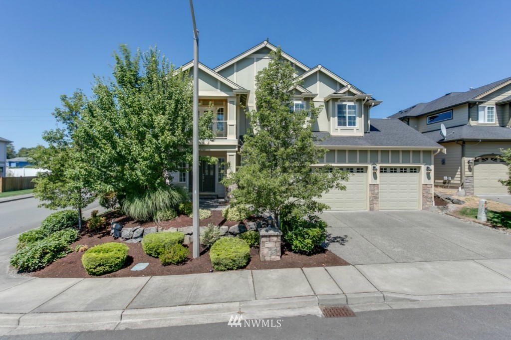 6100 Northeast 3rd Court Renton, WA 98059 - Photo 1 of 23