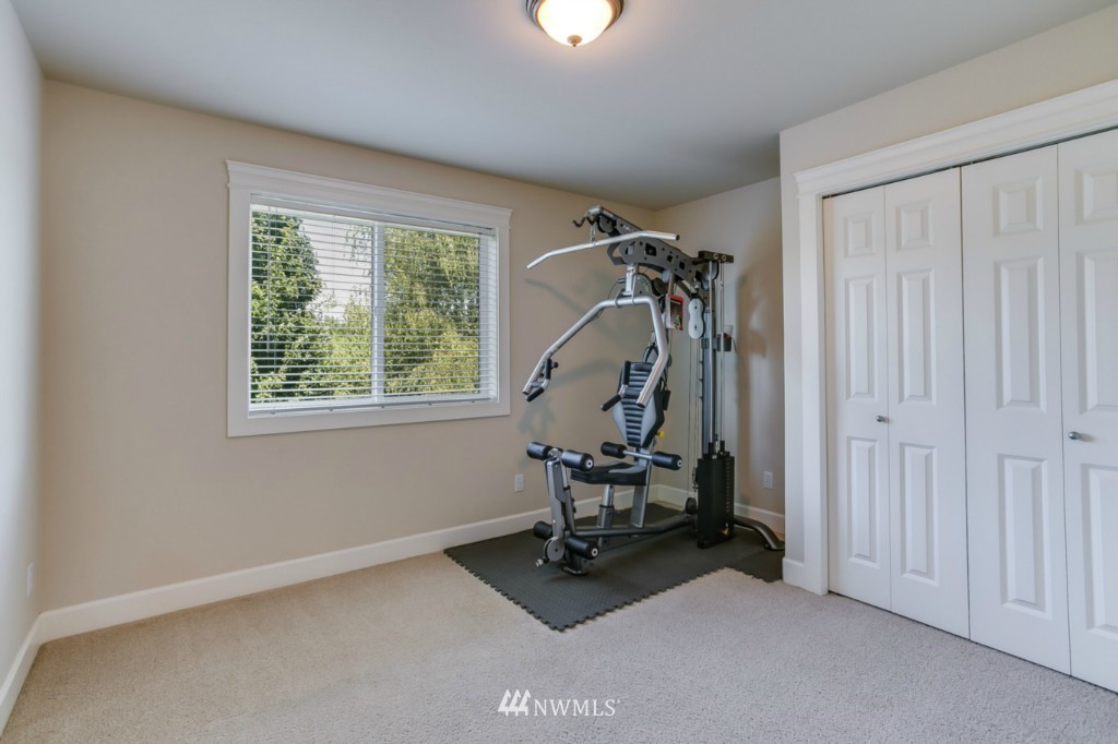 6100 Northeast 3rd Court Renton, WA 98059 - Photo 15 of 23