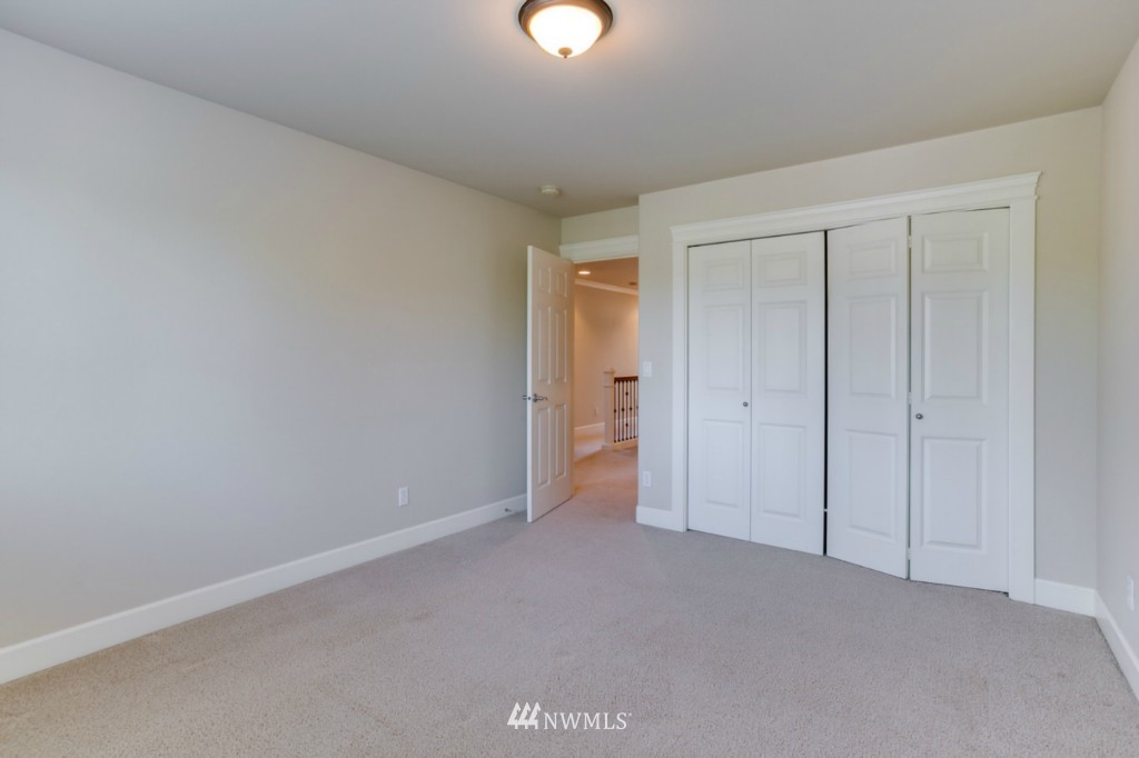 6100 Northeast 3rd Court Renton, WA 98059 - Photo 16 of 23