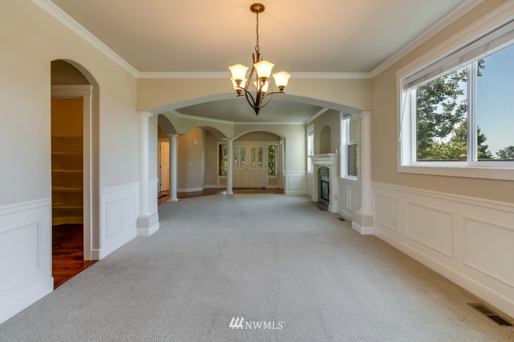 6100 Northeast 3rd Court Renton, WA 98059 - Photo 7 of 23