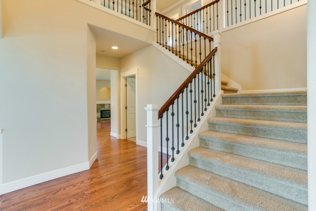 6100 Northeast 3rd Court Renton, WA 98059 - Photo 10 of 23
