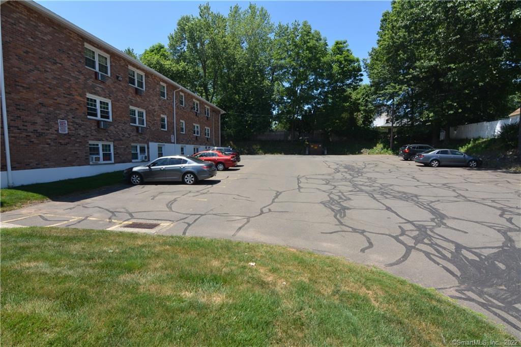 84 Broad Street, Unit 106 Meriden, CT 06450 - Photo 11 of 12