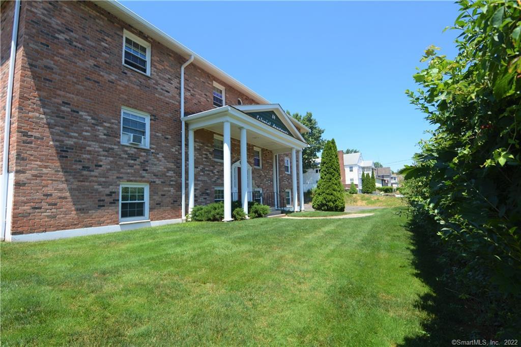 84 Broad Street, Unit 106 Meriden, CT 06450 - Photo 2 of 12