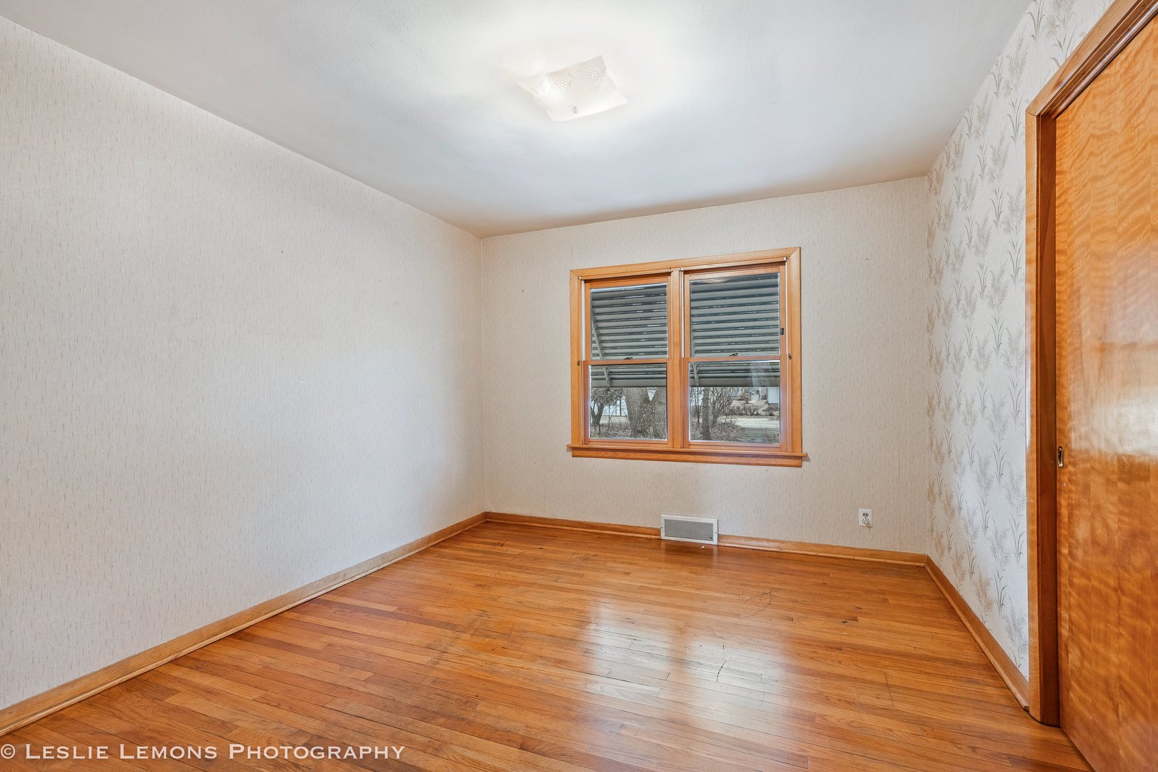 815 North Ellsworth Street Naperville, IL 60563 - Photo 13 of 24