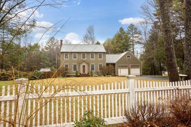 8 Bridle Path Way Gorham, ME 04038 - Photo 2 of 35 Photo