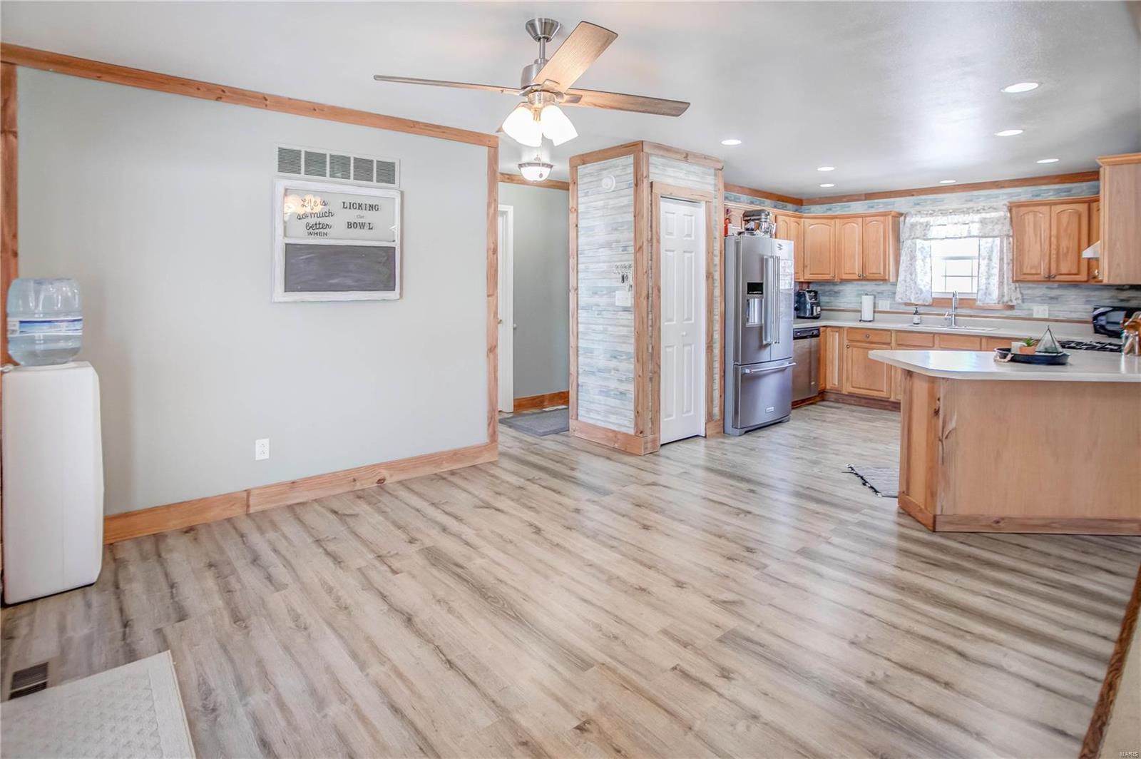 1216 Witt Mill Road Jerseyville, IL 62052 - Photo 14 of 69