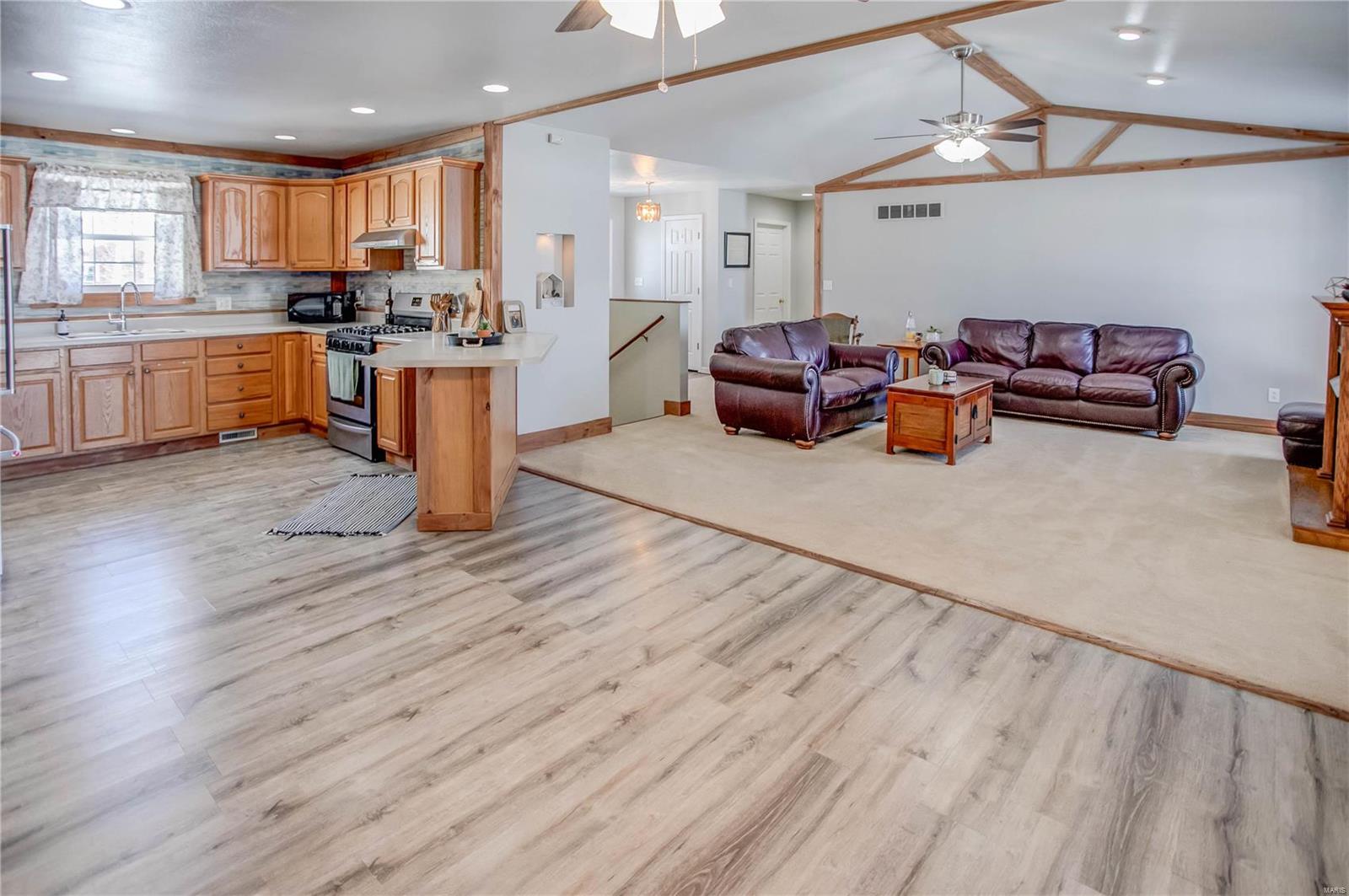 1216 Witt Mill Road Jerseyville, IL 62052 - Photo 23 of 69