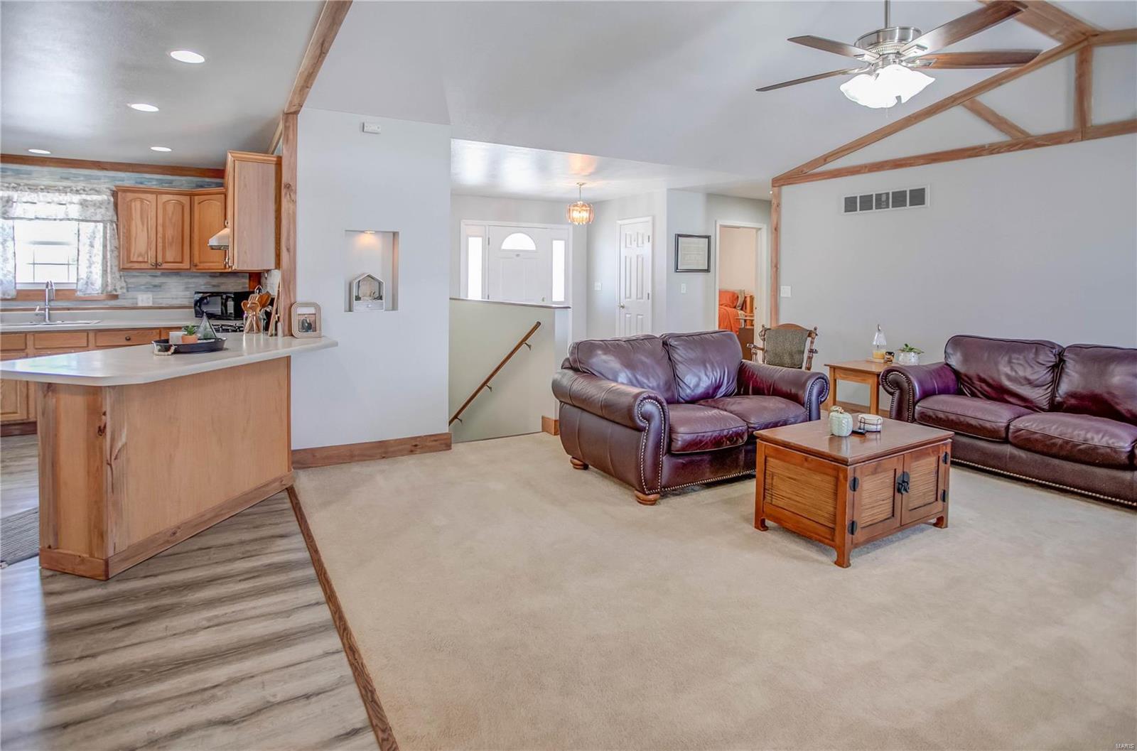 1216 Witt Mill Road Jerseyville, IL 62052 - Photo 8 of 69