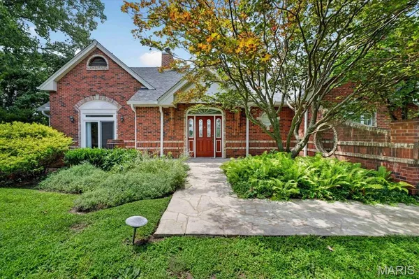 $885,900 | 277 Larimore Valley Drive, Wildwood, MO 63005