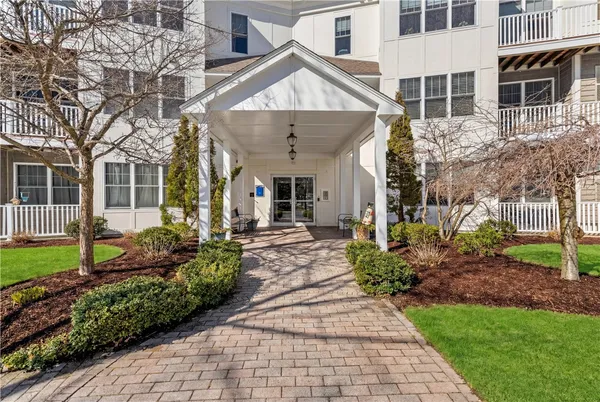 $535,000 | 301 Church Street, Unit 207, South Kingstown, RI 02879