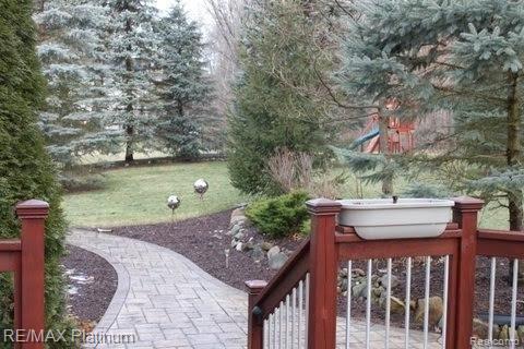 442 Timber Ridge Drive Highland, MI 48357 - Photo 12 of 13 34d36ee5-9d47-42ff-801d-a2c59fd824ac.jpg