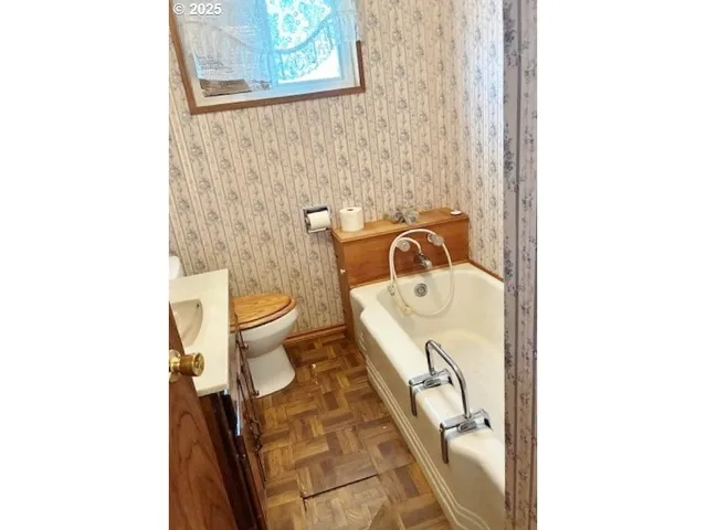 $299,000 | 913 Northwest Ellis Avenue, Pendleton, OR 97801