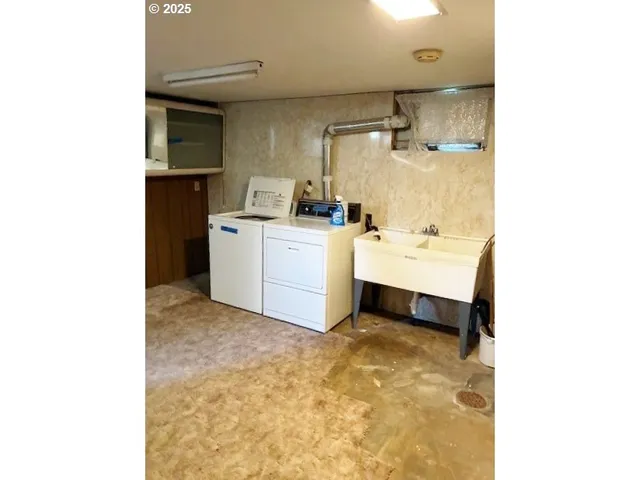 $299,000 | 913 Northwest Ellis Avenue, Pendleton, OR 97801