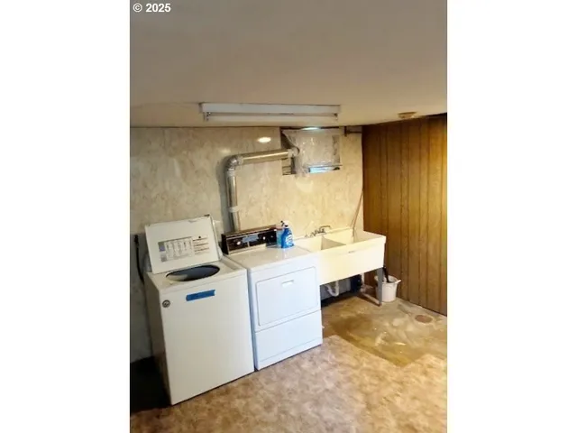 $299,000 | 913 Northwest Ellis Avenue, Pendleton, OR 97801